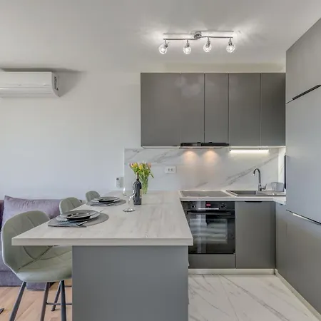 Apartamento Searenity Split