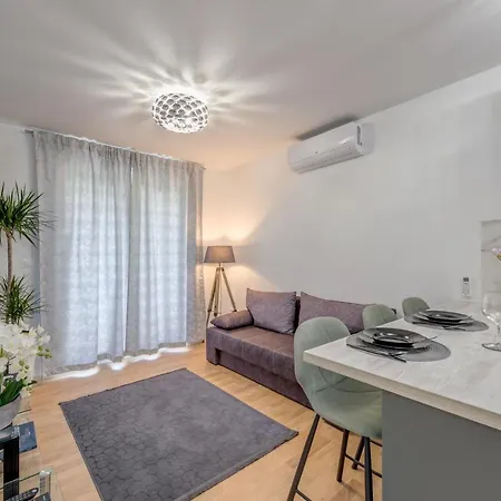 Searenity Apartment *